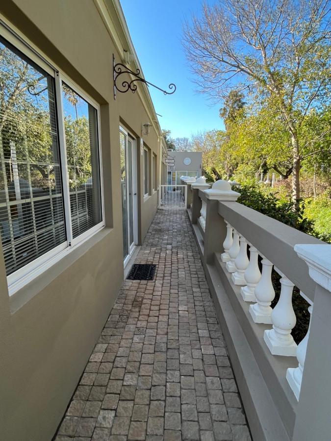 Somerset West Garden Apartments 1 Esterno foto